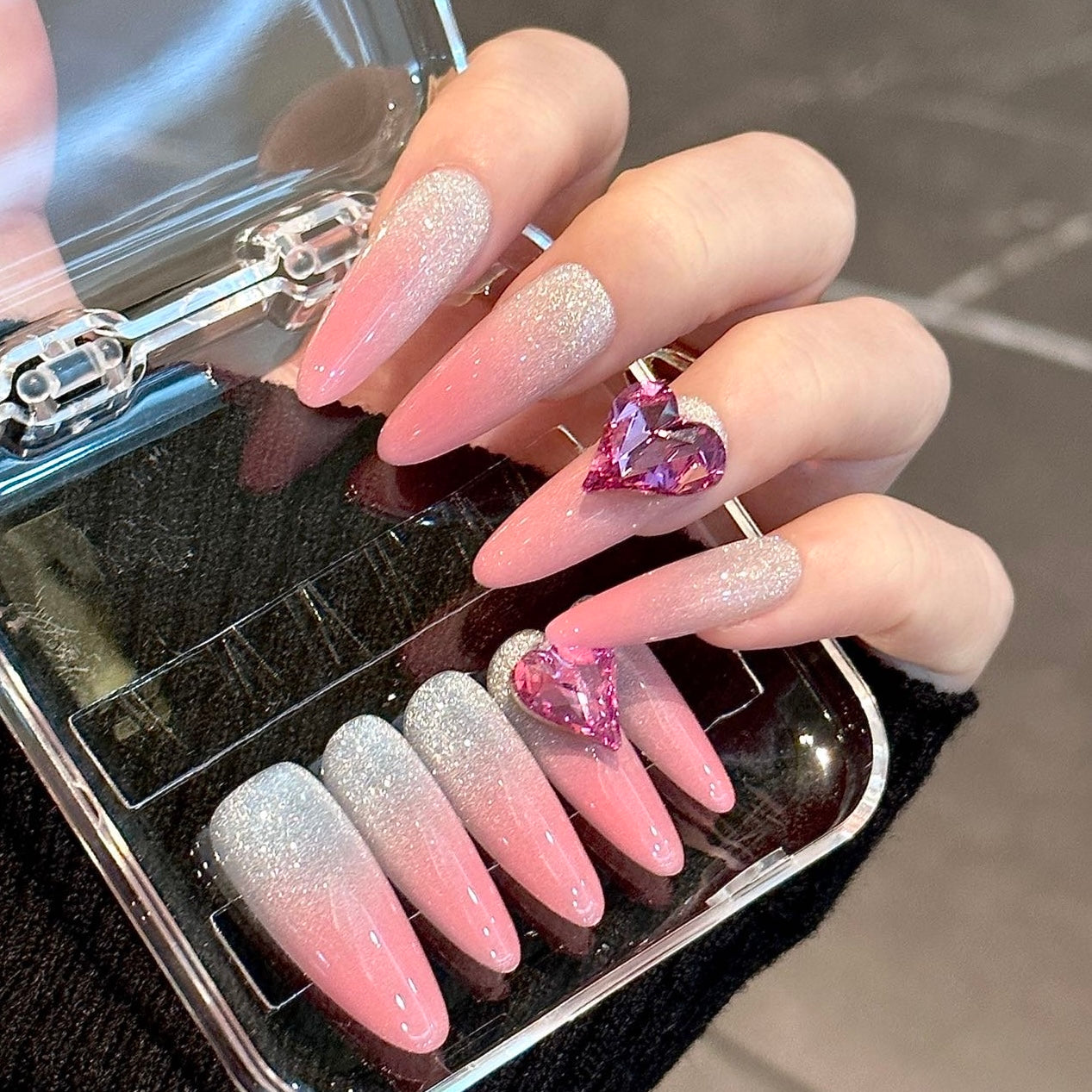 Ultimate Guide to Choosing the Right Press-On Nails for Your Lifestyle